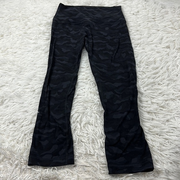 Lululemon Align Crop *21" Sequoia Camo Print Deep Coal Black - Picture 1 of 6